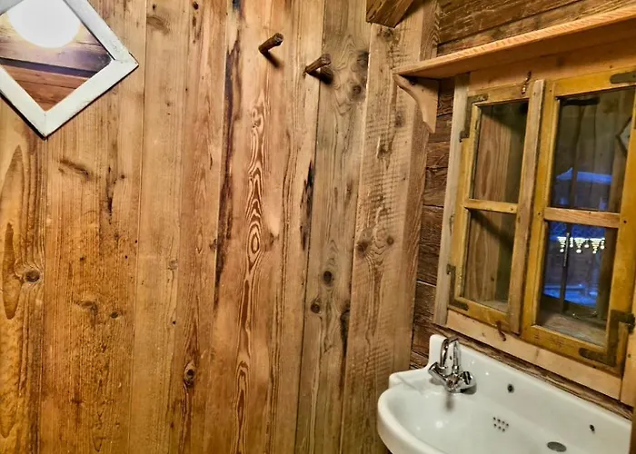 Schffenbichl Huette 샬레 압티나우